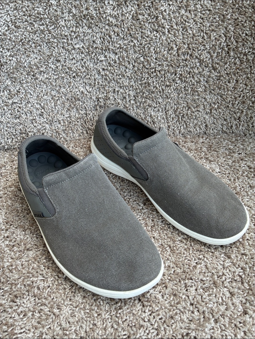 CROCS Men's Reviva Gray Canvas Slip-On Loafers size 11 - Picture 2 of 16